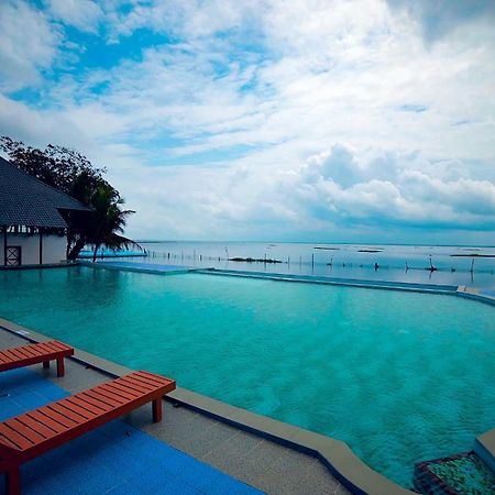 Hotel Water Scapes à Kumarakom Extérieur photo